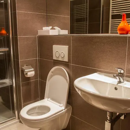 Apartment A34